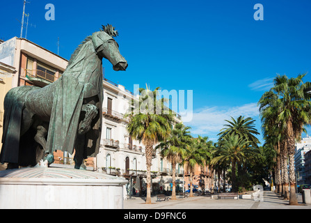 Pferdeskulptur, Bari, Apulien, Italien Stockfoto