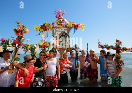 Gypsy-Wallfahrt am Les Saintes-Maries-de-la-Mer, Bouches-du-Rhône, Frankreich Stockfoto