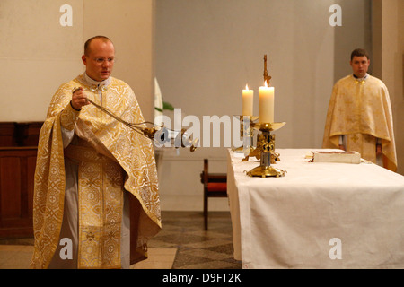 Orthodoxe Messe, St. Jean Chrysotome Liturgie, Villemomble, Seine-Saint-Denis, Frankreich Stockfoto