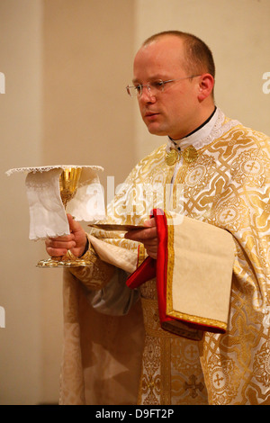 Orthodoxe Messe, St. Jean Chrysotome Liturgie, Villemomble, Seine-Saint-Denis, Frankreich Stockfoto