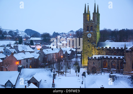 Kathedrale des Peaks im Schnee, Tideswell, Peak District National Park, Derbyshire, England, UK Stockfoto