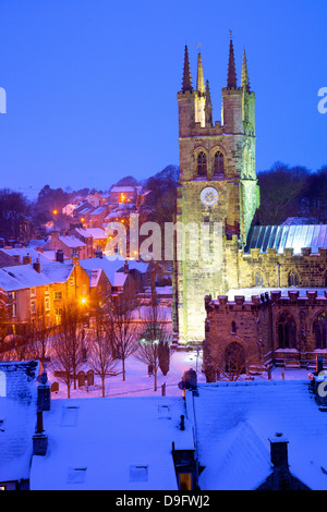 Kathedrale des Peaks im Schnee, Tideswell, Peak District National Park, Derbyshire, England, UK Stockfoto