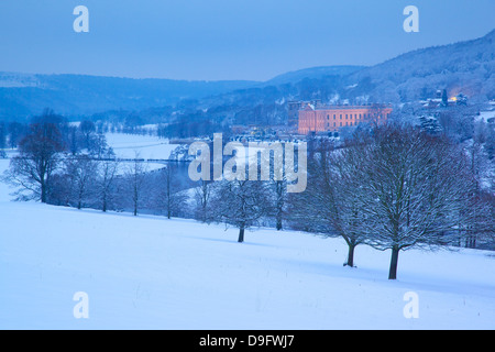 Chatsworth House und Schnee, Derbyshire Dales, Derbyshire, England, UK Stockfoto