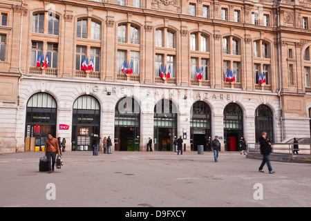 Bahnhof Gare Saint Lazare in Paris, Frankreich Stockfoto