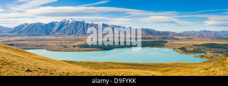 Lake Tekapo und Snow capped Berge, Southern Lakes, Region Canterbury, Südinsel Neuseeland Stockfoto