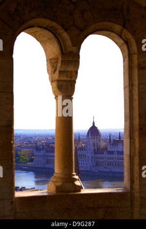 Ansicht der ungarischen Parlamentsgebäude von Fischerbastei, Budapest, Ungarn Stockfoto