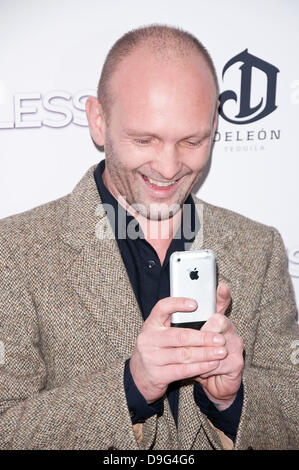 Andrew Howard die New Yorker Premiere von "Grenzenlos" - in Ankunft New York City, USA - 08.03.11 Stockfoto