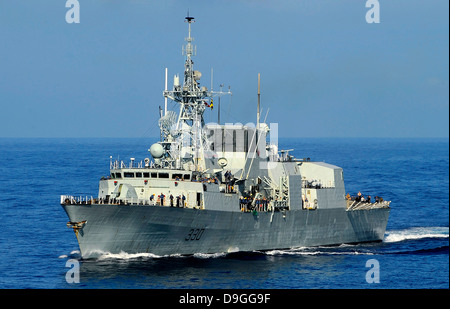 18. Januar 2010 - Patrouille die kanadische Fregatte HMCS Halifax (FFH-330) Transite das Karibische Meer. Stockfoto