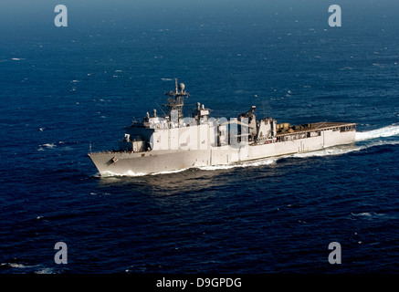 Die Whidbey-Island-Klasse Andocken Landungsschiff USS Rushmore. Stockfoto