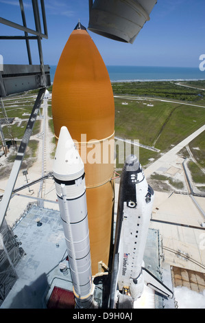 Raumfähre Atlantis abhebt vom Kennedy Space Center Launch Pad 39A in den Orbit. Stockfoto