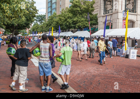 Ein Geschmack von Reston Feinschmeckerfest, Stadtmitte, Reston, Virginia Stockfoto