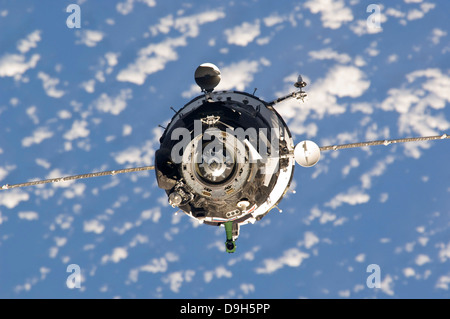 9. Oktober 2010 - nähert der Sojus TMA - 01 M Raumschiff sich der internationalen Raumstation ISS. Stockfoto