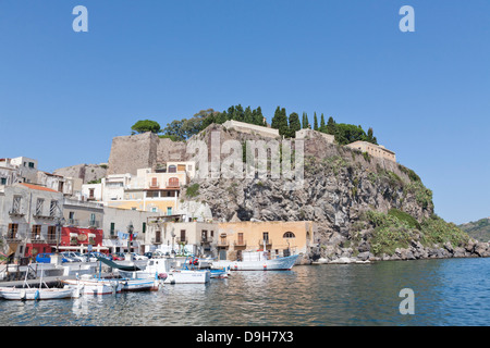 Die alte Zitadelle, Marina Corta, Lipari, Äolischen Inseln, Italien Stockfoto