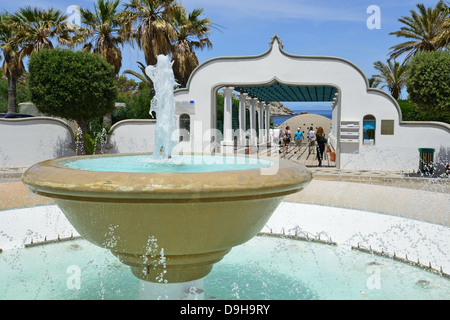 Brunnen am Eingang zu den Thermen von Kallithea, Kallithea, Rhodos (Rodos), die Dodekanes, Süd Ägäis, Griechenland Stockfoto