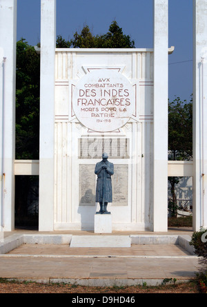 Französischen Krieg Memorial Denkmal errichtet während ersten Weltkrieges im Jahre 1971 bei Pondicherry India Stockfoto