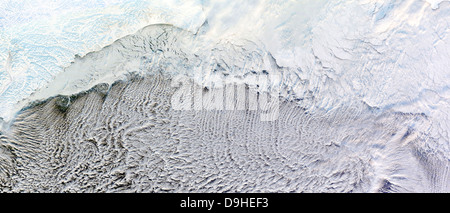 Cloud-Straßen über die Bering-Meer. Stockfoto