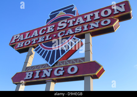 Las Vegas Nevada, West Sahara Avenue, Neon, Schild, Palace Station Hotel Casino, Bingo, Glücksspiel, Glücksspiel, NV130327038 Stockfoto