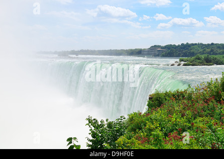 Horseshoe Falls Closeup in den Tag mit Nebel Stockfoto