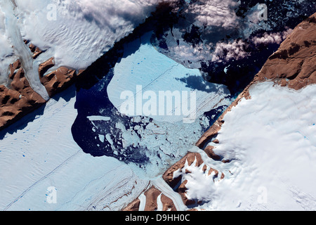 Eine massive Eis Insel bricht der Petermann-Gletscher in Grönland. Stockfoto