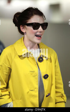 Bryce Dallas Howard Ankunft am LAX Flughafen auf einem Flug von New York City, Los Angeles, Kalifornien - 19.03.11 Stockfoto