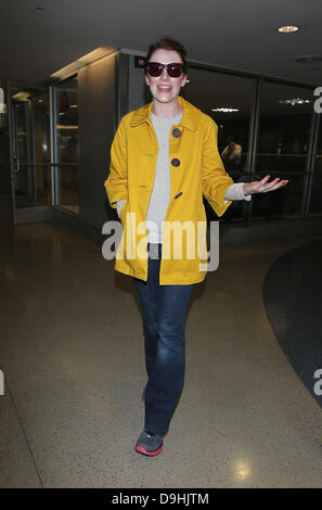 Bryce Dallas Howard Ankunft am LAX Flughafen auf einem Flug von New York City, Los Angeles, Kalifornien - 19.03.11 Stockfoto