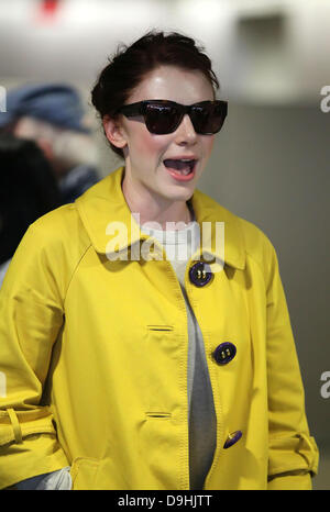 Bryce Dallas Howard Ankunft am LAX Flughafen auf einem Flug von New York City, Los Angeles, Kalifornien - 19.03.11 Stockfoto