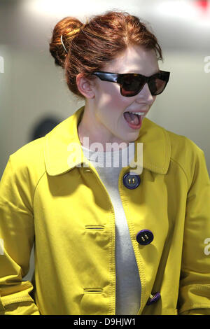 Bryce Dallas Howard Ankunft am LAX Flughafen auf einem Flug von New York City, Los Angeles, Kalifornien - 19.03.11 Stockfoto