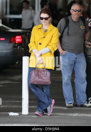Bryce Dallas Howard Ankunft am LAX Flughafen auf einem Flug von New York City, Los Angeles, Kalifornien - 19.03.11 Stockfoto