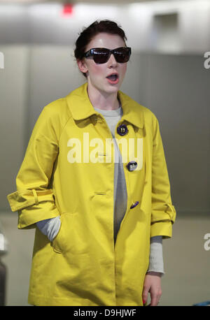 Bryce Dallas Howard Ankunft am LAX Flughafen auf einem Flug von New York City, Los Angeles, Kalifornien - 19.03.11 Stockfoto
