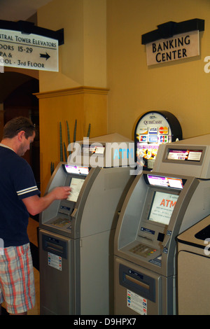 Las Vegas Nevada, Westgate Las Vegas Resort & Casino, Lobby, männlicher Mann, Selbstbedienung, Geldautomat, Banken, NV130329120 Stockfoto