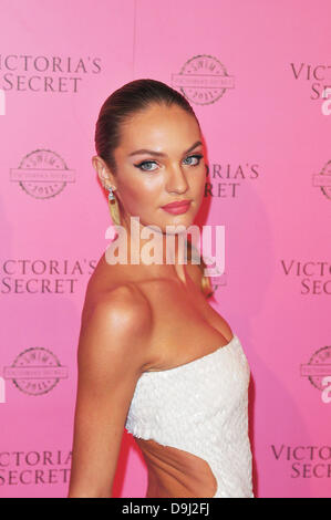 Candice Swanepoel Victoria Secret Supermodels feiern die schwimmen Kollektion 2011 abgehaltenen Club L - Ankünfte Los Angeles, Kalifornien - 30.03.11 Stockfoto