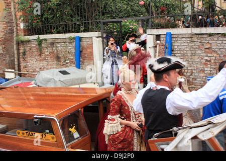 Karneval in Venedig, Italien.   IT: Carnevale di Venezia, Italia.   DE: Karneval in Venedig, Italien.   FR: Carnaval de Venise Stockfoto