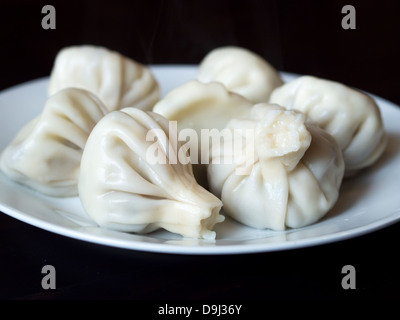 Khinkali, georgische Fleischklößchen. Stockfoto