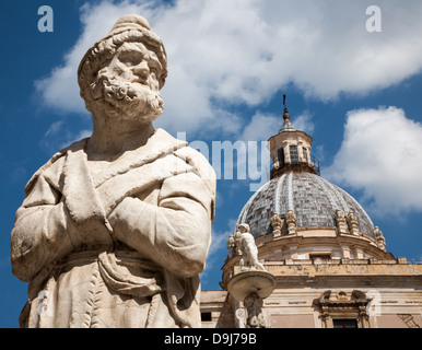 Palermo - Detail vom Florentiner-Brunnen auf der Piazza Pretoria Stockfoto