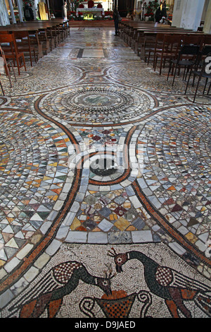 Das zwölfte Jahrhundert byzantinische Mosaikpflaster im Inneren der Kirche von Santa Maria e San Donato Murano Venedig Italien Stockfoto