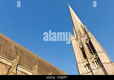 Kirche von St. Walburge in Preston, Lancashire, Großbritannien. Der höchste Turm der Pfarrkirche im Vereinigten Königreich. Entworfen vom Architekten Joseph Hansom in einem Mitte des 19. Jahrhunderts Neugotik. Stockfoto