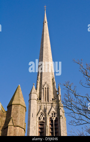 Kirche von St. Walburge in Preston, Lancashire, Großbritannien. Der höchste Turm der Pfarrkirche im Vereinigten Königreich. Entworfen vom Architekten Joseph Hansom in einem Mitte des 19. Jahrhunderts Neugotik. Stockfoto