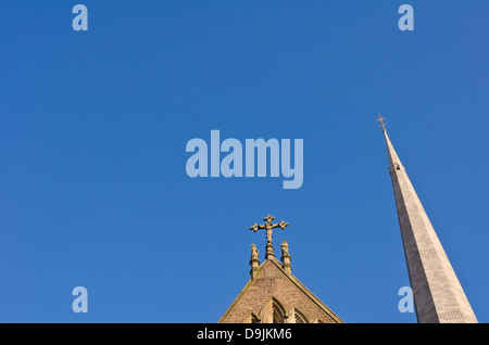 Kirche von St. Walburge in Preston, Lancashire, Großbritannien. Der höchste Turm der Pfarrkirche im Vereinigten Königreich. Entworfen vom Architekten Joseph Hansom in einem Mitte des 19. Jahrhunderts Neugotik. Stockfoto