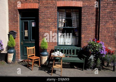 Der alte Priester Haus Café im Dorf Audlem, Cheshire Stockfoto