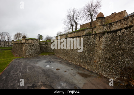 Bastion und solar Geschirrspüller mont-Louis Festung von Vauban Unesco Weltkulturerbestadt Website Wände Pyrenäen-Orientales Frankreich Stockfoto
