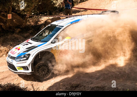 Olbia, Italien. 20. Juni 2013. Sardinien-Rallye, gilt als die italienische Etappe der Rallye-Weltmeisterschaft. Tag1. Qualifyng Bühne 'Monte Pinu';. Volkswagen Polo R WRC. Mikkelsen/Markkula. Bildnachweis: Aktion Plus Sport/Alamy Live-Nachrichten Stockfoto