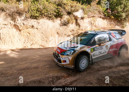 Olbia, Italien. 20. Juni 2013. Sardinien-Rallye, gilt als die italienische Etappe der Rallye-Weltmeisterschaft. Tag1. Qualifyng Bühne 'Monte Pinu';. Citoren DS3 WRC. Al Qassimi/Martin. Bildnachweis: Aktion Plus Sport/Alamy Live-Nachrichten Stockfoto