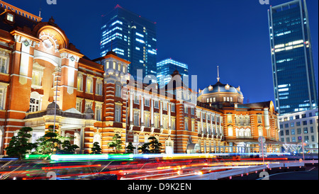 Historischen Tokyo Station in der Marunouchi-Bezirk von Tokio, Japan. Stockfoto