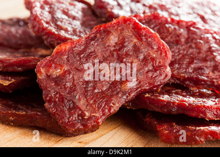 Getrocknete verarbeitet Beef Jerky vor dem Hintergrund Stockfoto