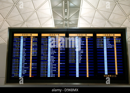 Flughafen Abflug-Anzeige in Hong Kong China Stockfoto