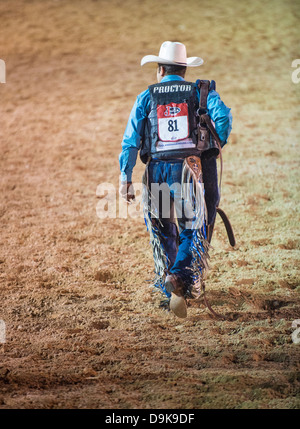 LAS VEGAS - 17.Mai: Cowboy Teilnehmer beim Helldorado Tage professionelle Rodeo in Las Vegas, USA am 17. Mai 2013 Stockfoto