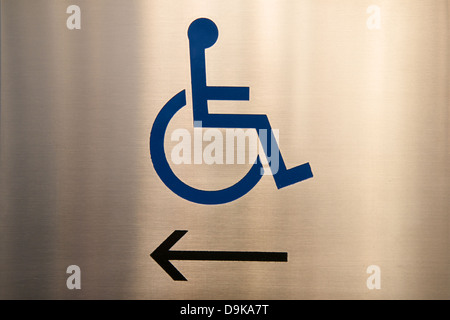 Silber Handicap Rollstuhl Zugang Zeichen Stockfoto