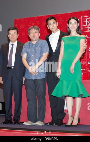 Eddie Peng und Bai Baihe besuchten Abschlussfeier der chinesische Film Festival in Seoul, Südkorea am Donnerstag, 20. Juni 2013. Stockfoto