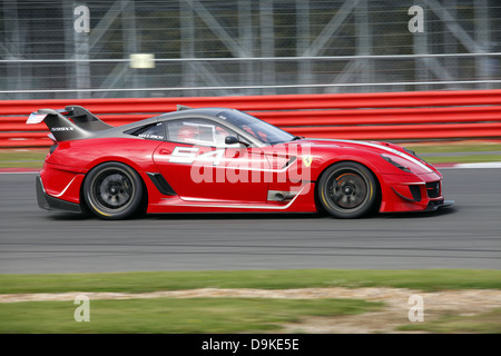 ROTES Auto 54 FERRARI 599XX Auto SILVERSTONE Spur SILVERSTONE RACE TRACK SILVERSTONE ENGLAND 16. September 2012 Stockfoto