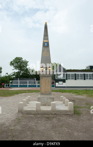 Sluis Dokkumerzijlen in Friesland Aan Het Ende van de Dokkumer ee Stockfoto